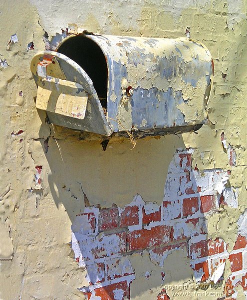mailbox1.jpg
